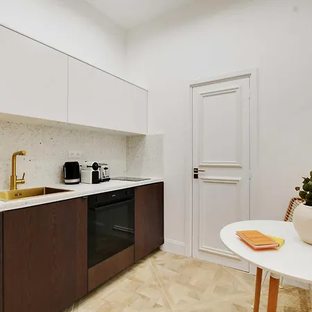 Charming - 2p - Eiffel Tower Apartment *